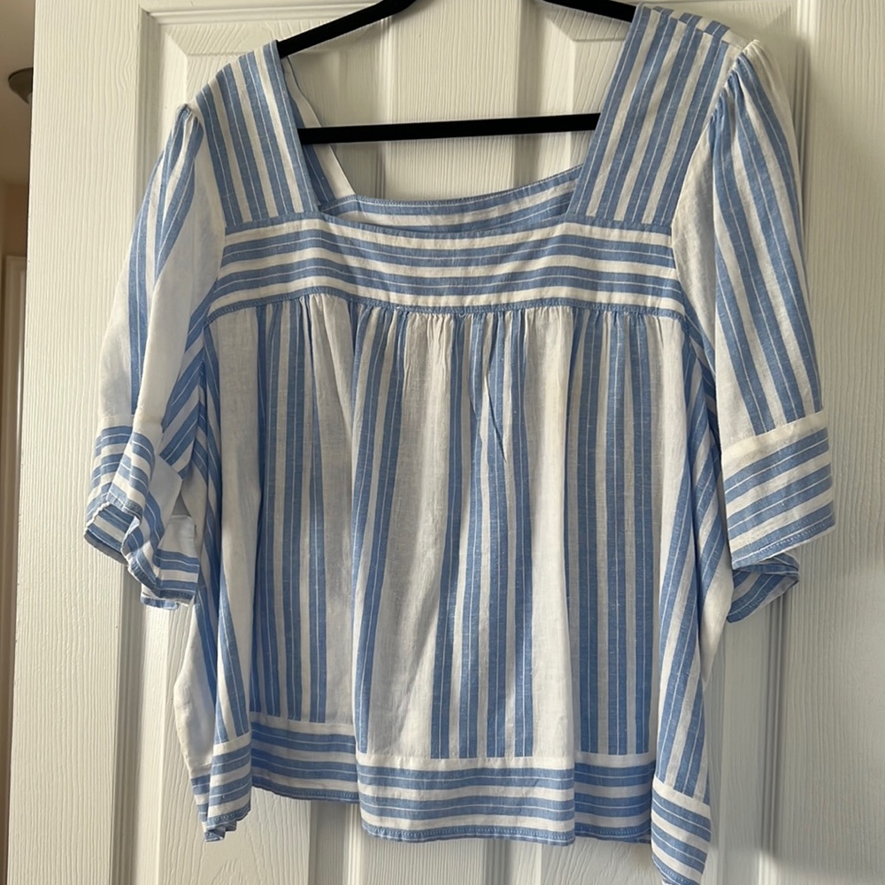 Old Navy Cropped Linen Top